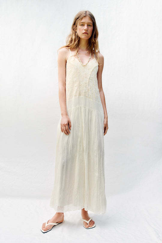 Robe nuisette brodée