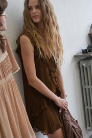 Robe courte à volants