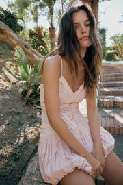 Robe mini en dentelle ballon