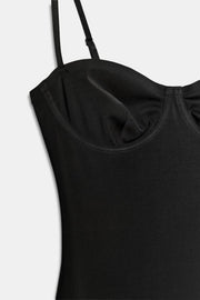 Robe à décolleté cœur