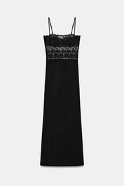 Robe contrastée en dentelle