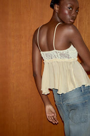 Top lingerie contrasté en dentelle