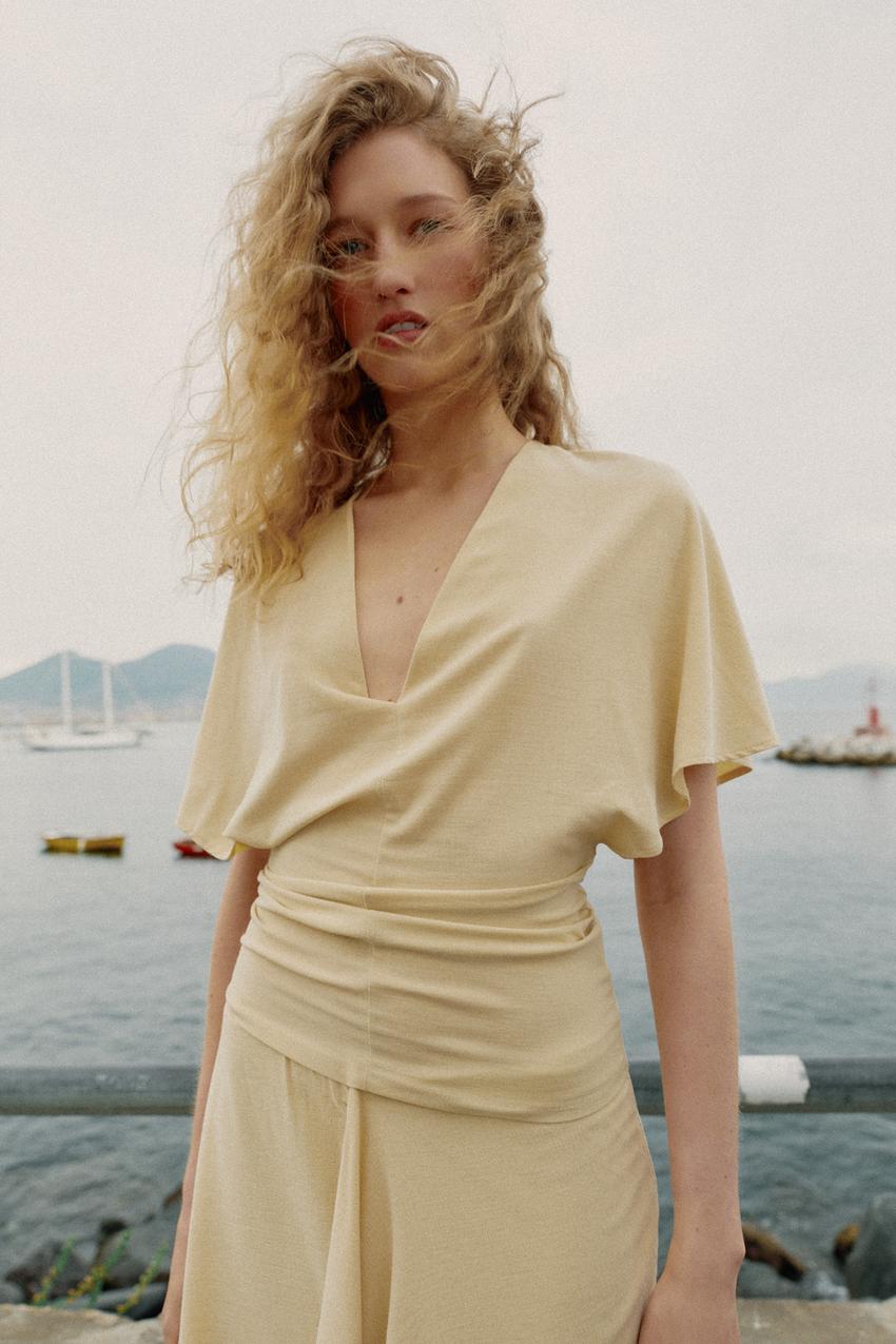 Top fluide à décolleté en V