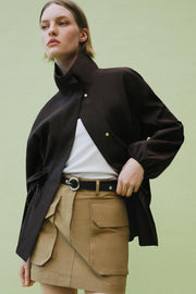 Veste à col montant taille réglable