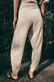 Pantalon croisé texturé