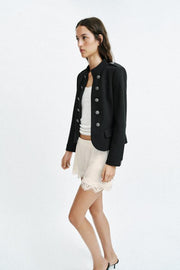 Short satiné en dentelle
