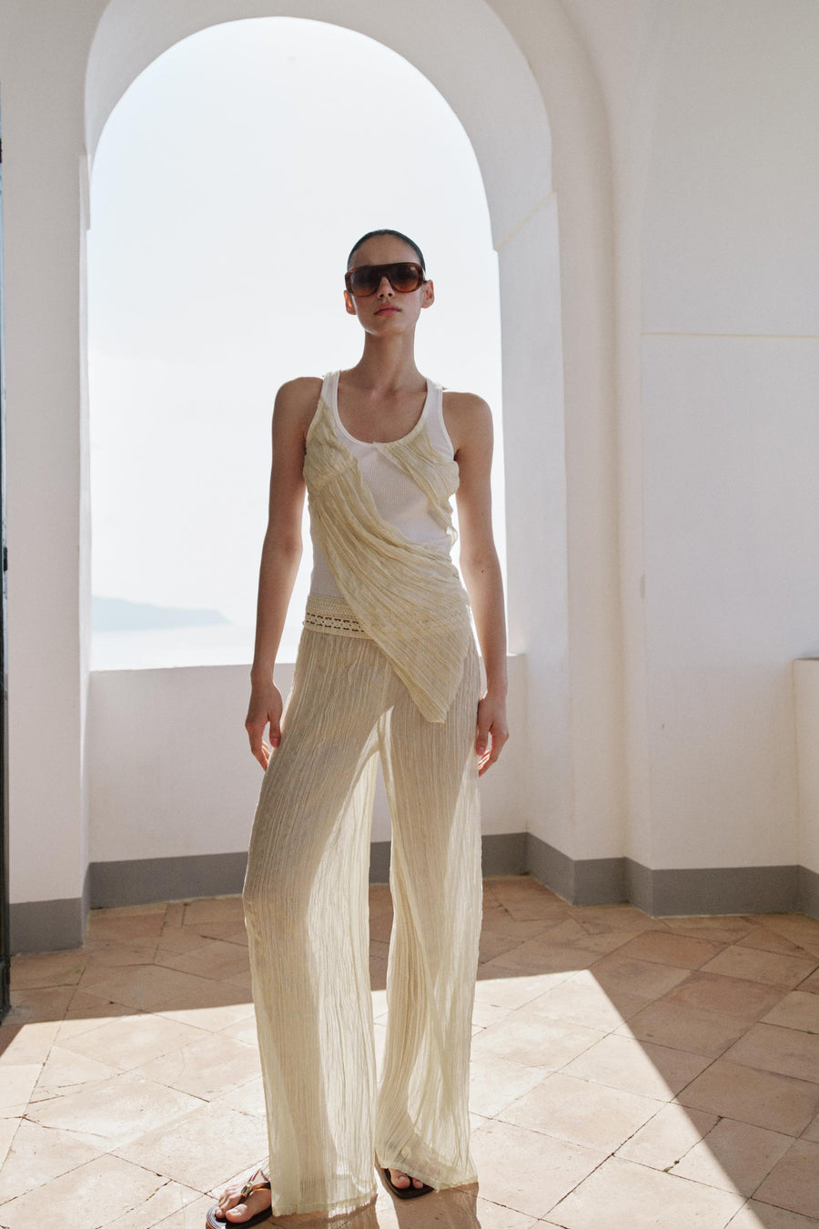 Pantalon contrasté au crochet