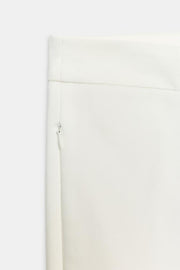 Pantalon légèrement évasé
