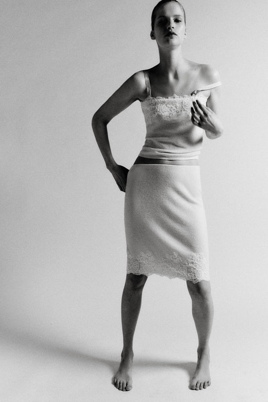 Jupe midi en maille et dentelle brodée