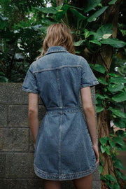 Robe Z1975 mini en denim avec ceinture