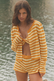 Veste courte en maille rayée