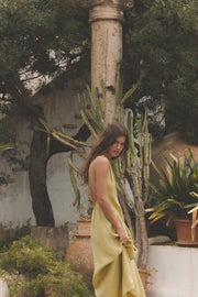 Robe dos-nu fluide