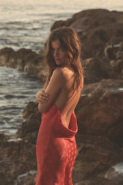 Robe satinée à pois