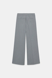 Pantalon évasé à fines rayures
