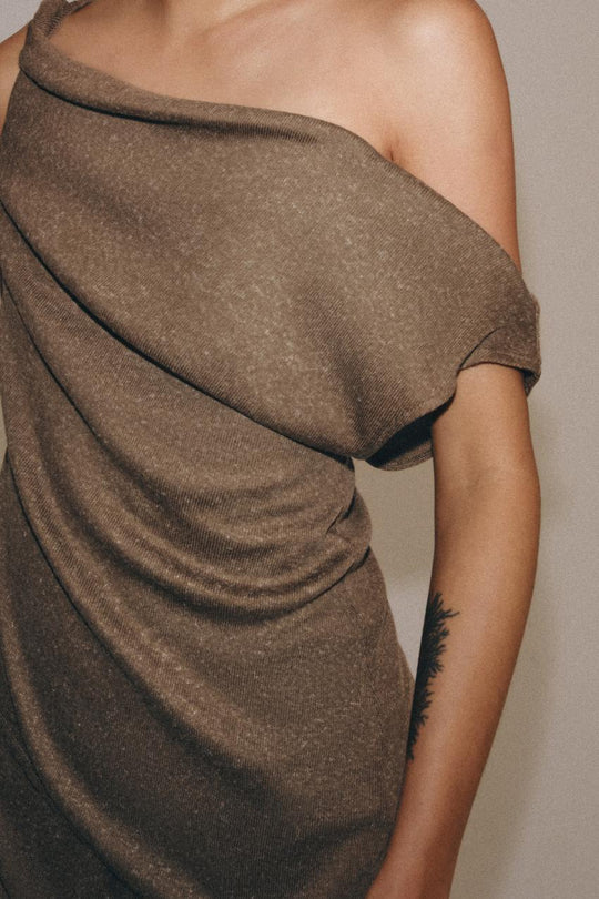Top texturé asymétrique