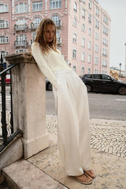 Pantalon coupe barrel satiné
