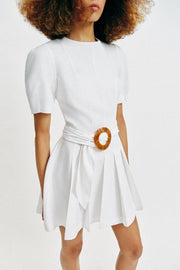 Robe courte avec ceinture