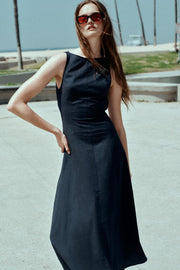 Robe midi en lin à dos ouvert
