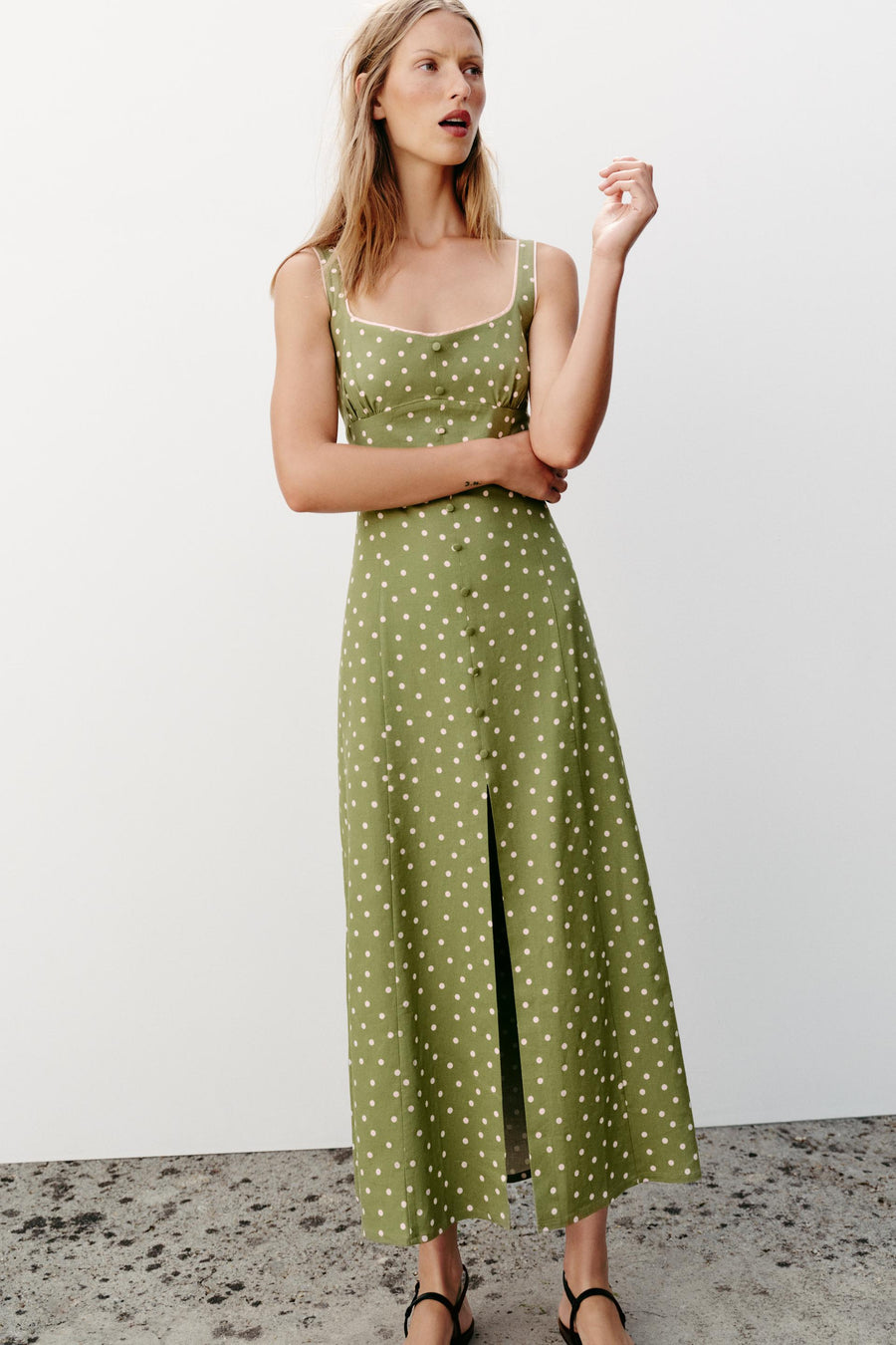 Robe midi à pois en lin