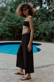 Pantalon-culotte en lin avec ceinture tressée
