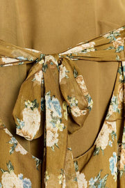 Robe à volants à fleurs