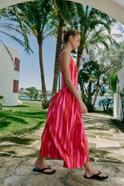 Robe à rayures à brandebourgs