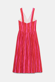 Robe à rayures à brandebourgs