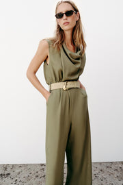 Combinaison longue avec ceinture