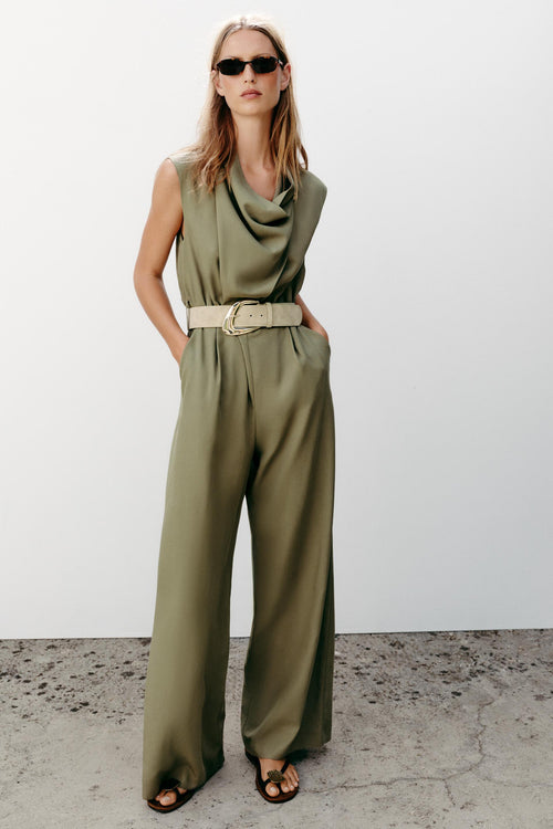 Combinaison longue avec ceinture