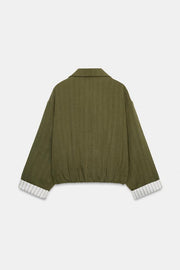Veste courte à manches retroussées