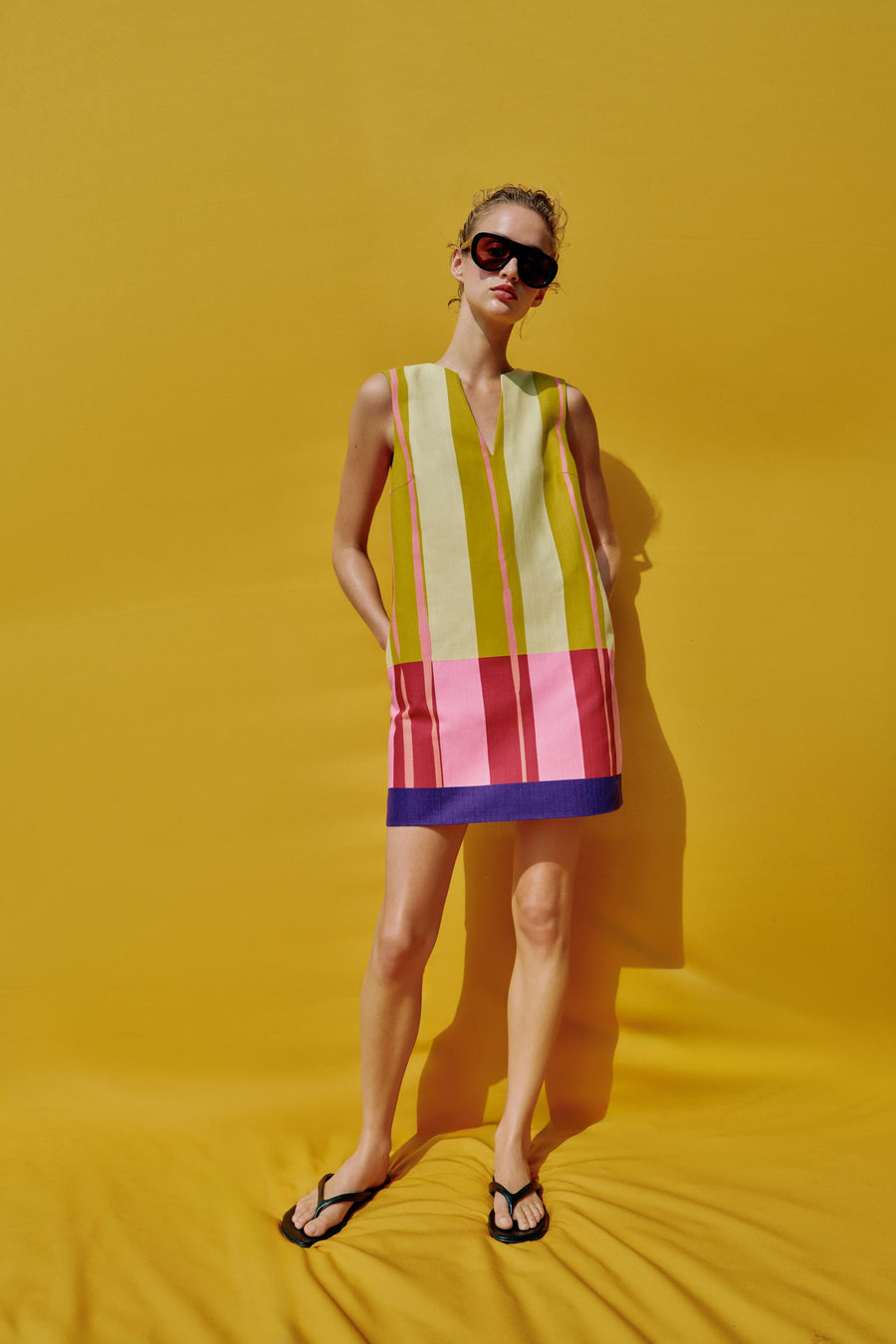 Robe courte à rayures