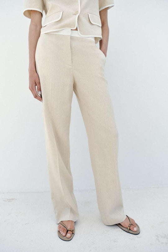 Pantalon droit en lin à taille contrastée