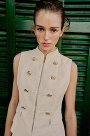 Gilet cintré à brandebourgs