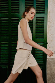 Gilet cintré à brandebourgs