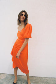 Robe midi asymétrique satinée