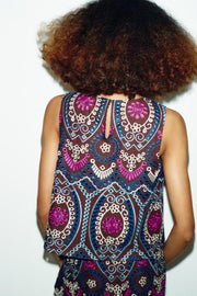 Top à broderies ajourées