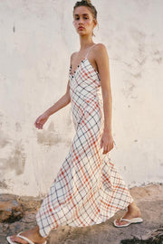 Robe midi à carreaux en lin