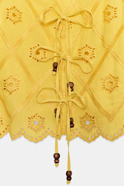 Top à broderies ajourées