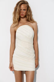 Robe mini contrastée en tulle