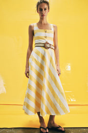 Robe midi à rayures avec ceinture