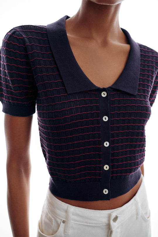 Veste en maille à col claudine et à manches courtes