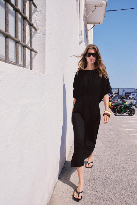 Robe longue en maille à fronces à la taille