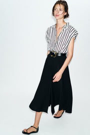 Robe midi contrastée à rayures avec ceinture