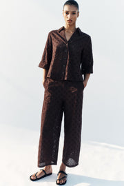 Pantalon-culotte à broderies ajourées