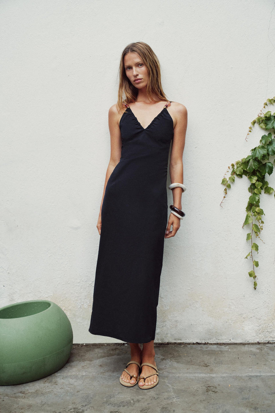Robe midi cintrée à perles