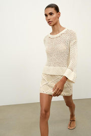 Pull en maille à volants