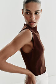 Robe midi contrastée à détail métallique
