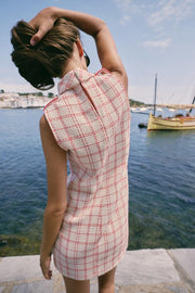 Robe courte structurée