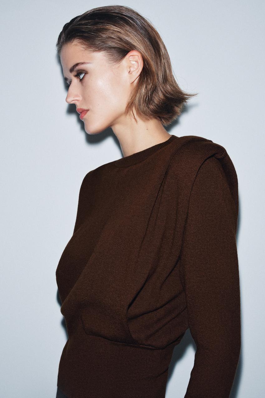 Pull en maille à épaulettes