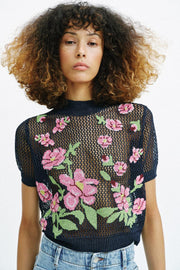 Top en maille à fleurs brodées